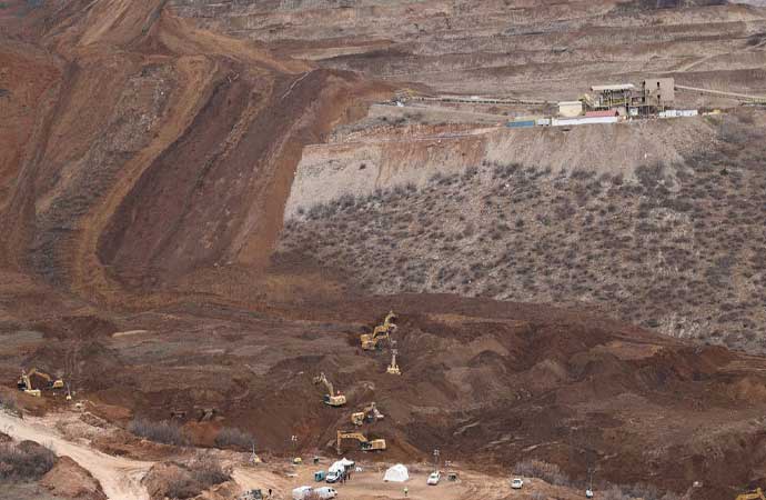 İliç’te göçük altında kalan beşinci madencinin cansız bedenine ulaşıldı