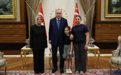 Özel’in yanından ayrılan Erdoğan, Ayşe Ateş’le görüştü