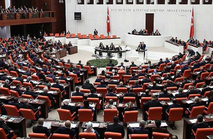 Tepkilerin ardından AKP’den “etki ajanlığı”nda geri adım!