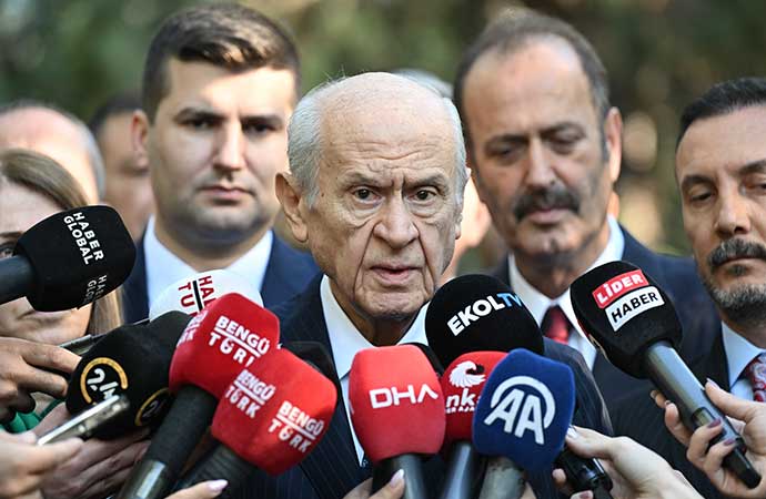 Erdoğan’la ters düşen Bahçeli yeniden Cumhur İttifakı’na sarıldı!