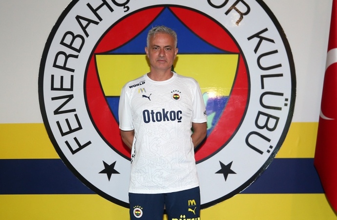 Fenerbahçe, Jose Mourinho’nun ekibini tanıttı