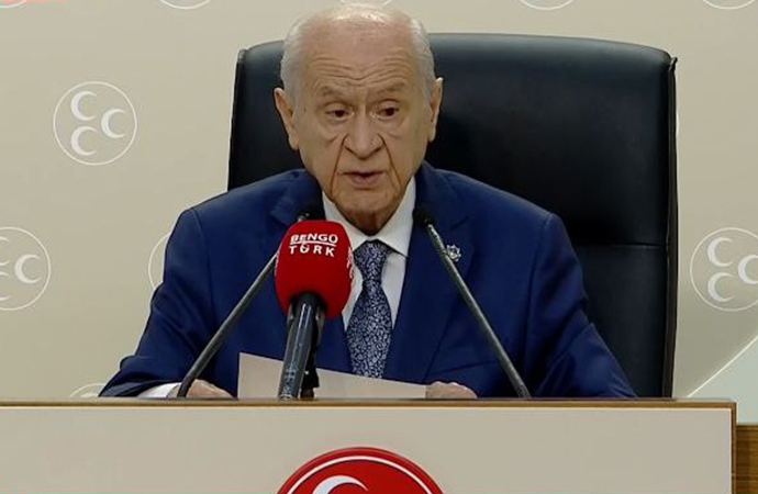 Beklediği soruyu duyamayan Bahçeli, listeledikleri 154 kişiye çattı!