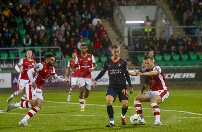 Başakşehir’den İrlanda’da sessiz başlangıç