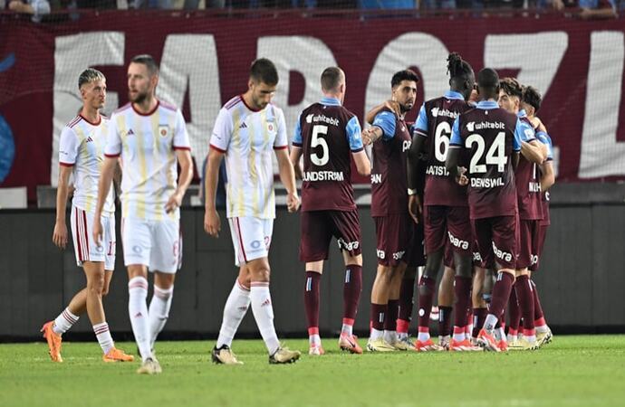 Trabzonspor çifte galibiyetle tur atladı