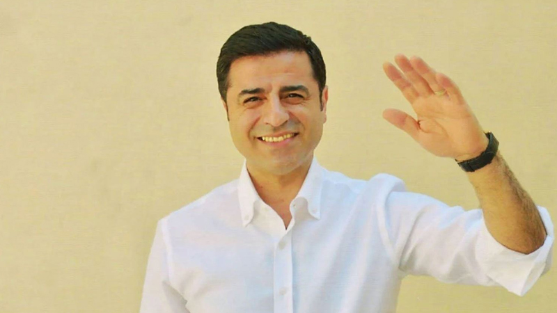 Demirtaş, “toplumsal barış” için çağrı yayınladı: Gelin buradan başlayalım