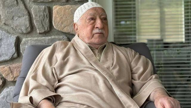 Fethullah Gülen öldü