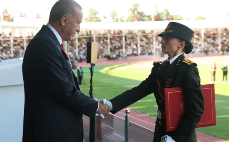 Barış Terkoğlu yazdı: Mustafa Kemal’in askerlerine suç, hakarete özgürlük!