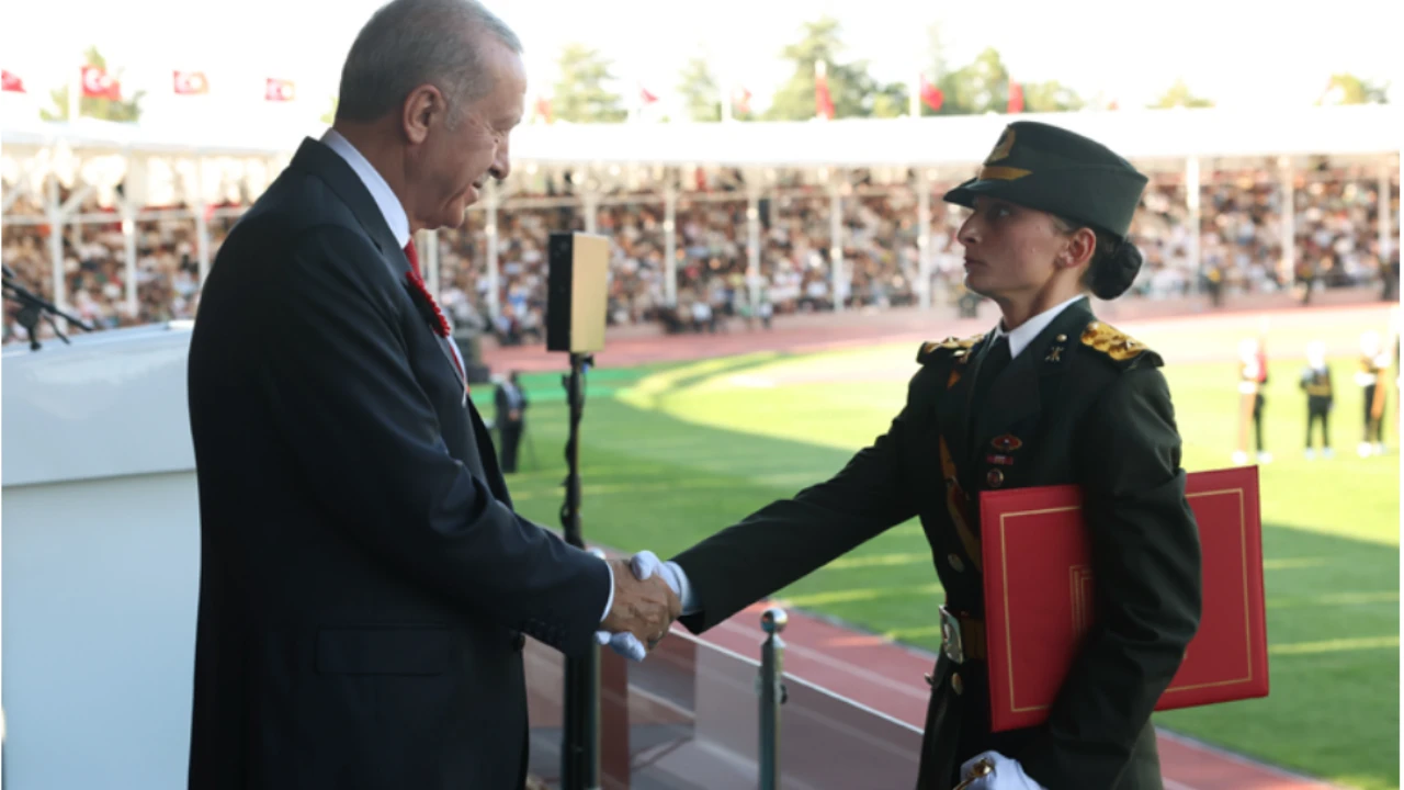 Barış Terkoğlu yazdı: Mustafa Kemal’in askerlerine suç, hakarete özgürlük!