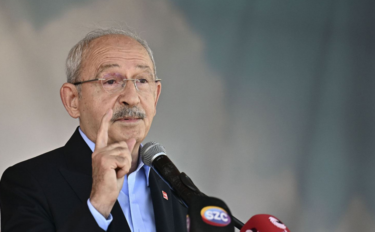 Kılıçdaroğlu mahkemeye genç teğmenler adına gidecek